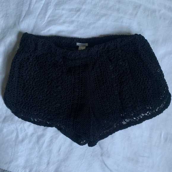 Forever 21 Black Lace Shortie Shorts Summer Small - Picture 2 of 4
